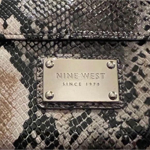 Nine West faux snakeskin clutch - Picture 2 of 5